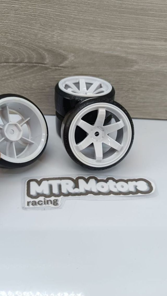 ✅ Llantas RC 1/10 blanca con neumaticos para drift