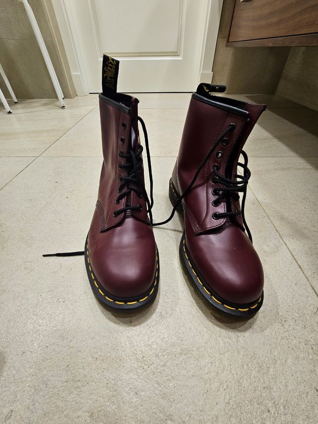 Botas Hombre Dr Martens Cereza