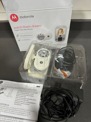 Vigilabebés con vídeo digital.