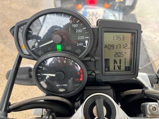 BMW R1200R 110cv amb alarma i maletas original.