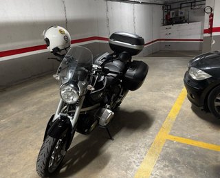 BMW R1200R 110cv amb alarma i maletas originals