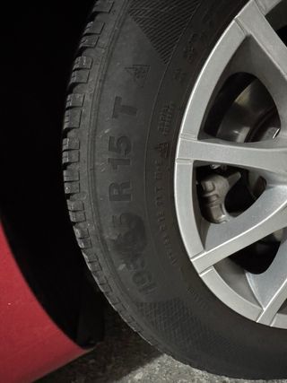 Llantas Aluminio cubiertas de Nieve 195/65/15 VW