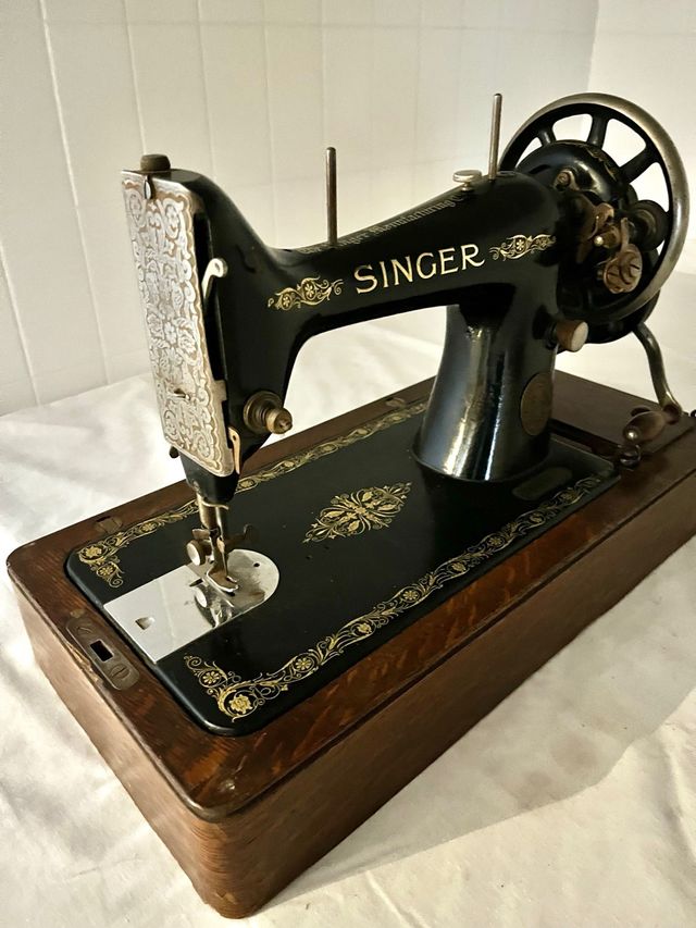 MAQUINA DE COSER ANTIGUA SINGER