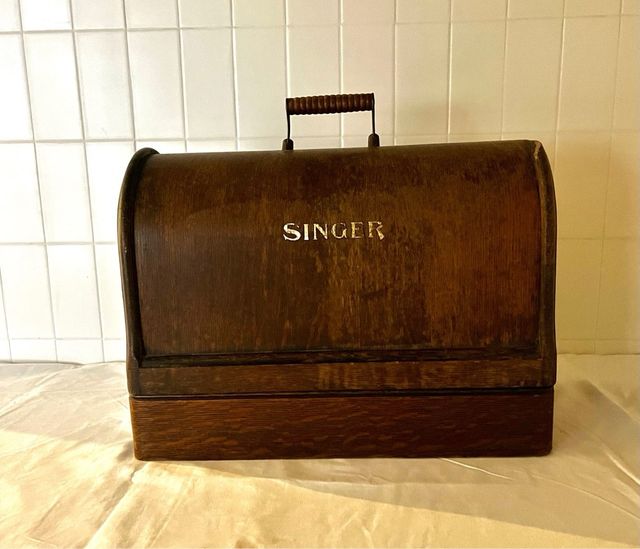 MAQUINA DE COSER ANTIGUA SINGER
