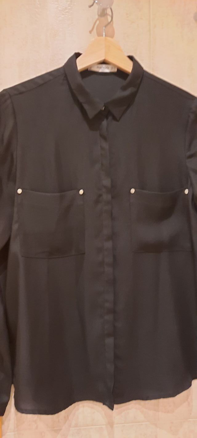 Camisa en color negro