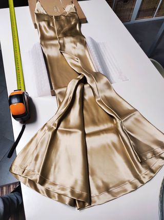 Sottoveste tg 50, pura seta dorata