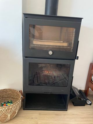ESTUFA DE LEÑA CON HORNO