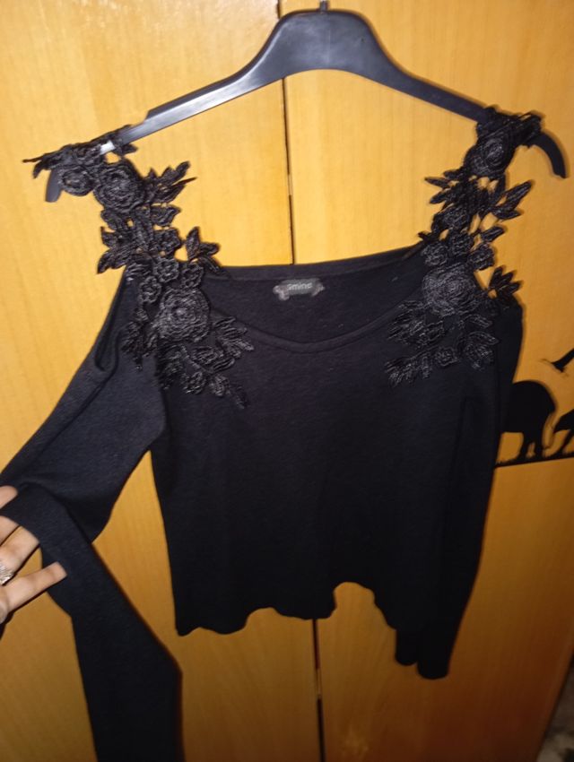 Camiseta elegante sin estrenar