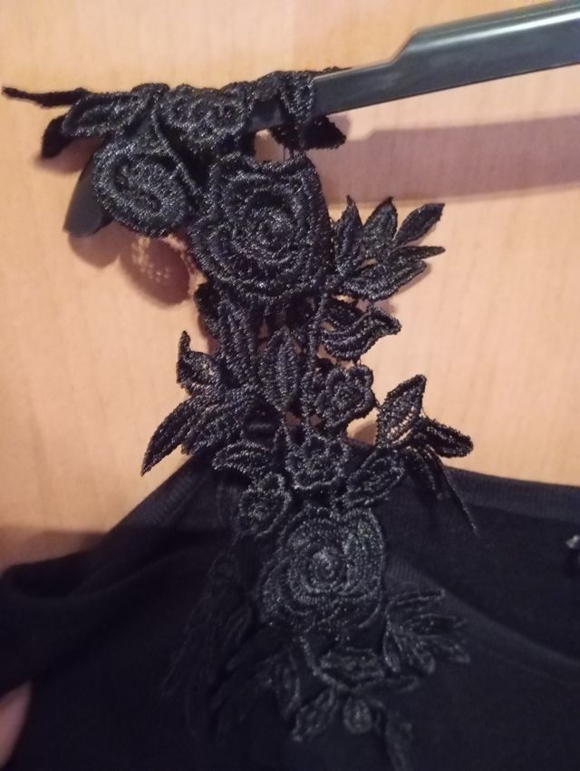 Camiseta elegante sin estrenar