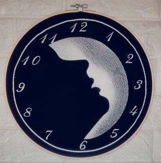 Orologio che si illumina al buio