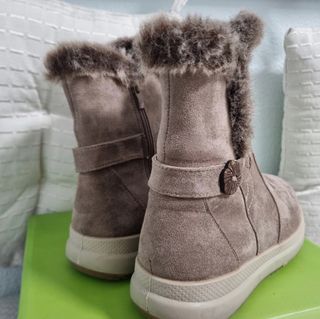 Botas marrones pelito 
