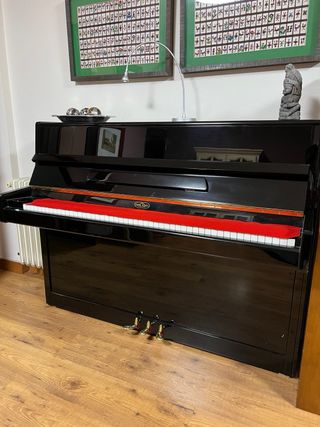 Piano Carl Ebel