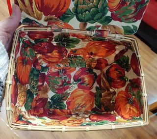 Costurero vintage mimbre