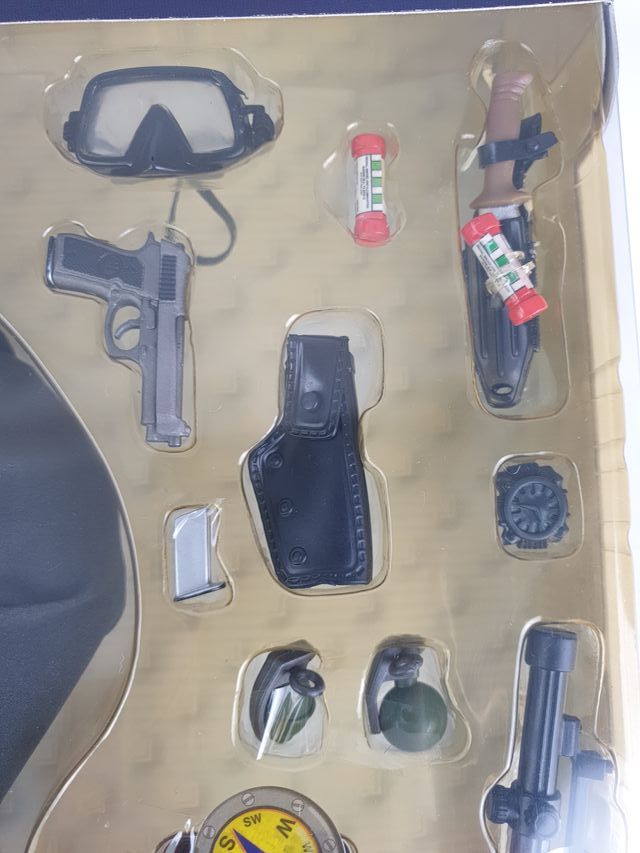 GEYPERMAN - SOLDADOS DEL MUNDO-BUCEADOR BIZAK 1/6