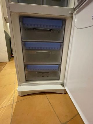 Nevera Indesit non frost