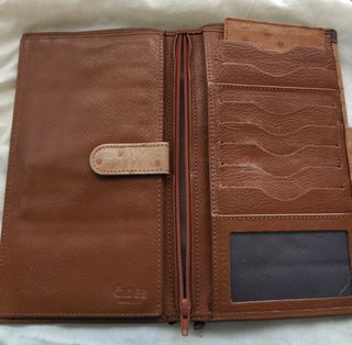 Cartera de piel