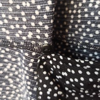 Vestido cruzado, de manga corta. Talla M.