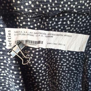 Vestido cruzado, de manga corta. Talla M.