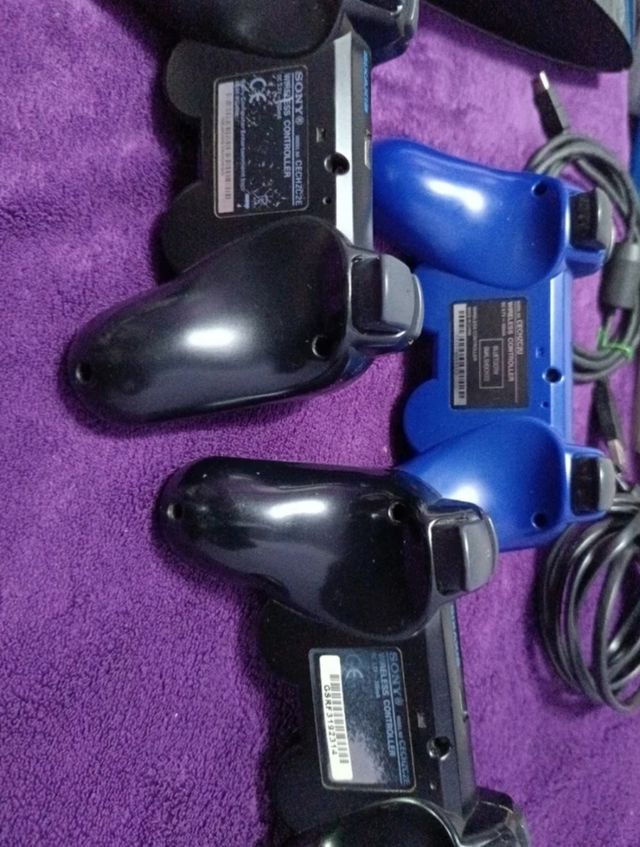 Consola Ps3 SuperSlim 500Gb y juegos