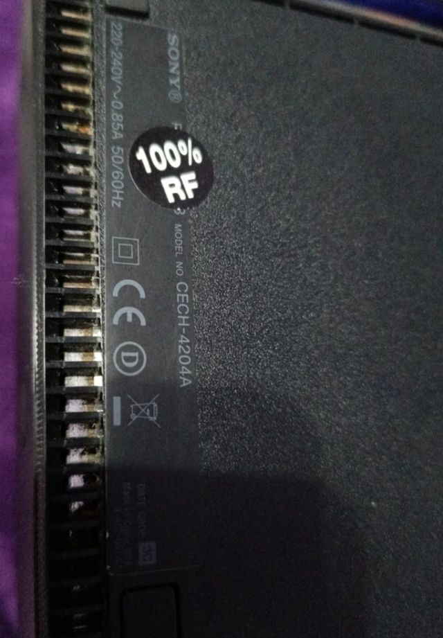 Consola Ps3 SuperSlim 500Gb y juegos