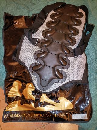 protezione schiena per moto