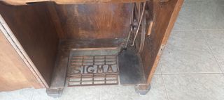 Máquina de coser antigua Signa