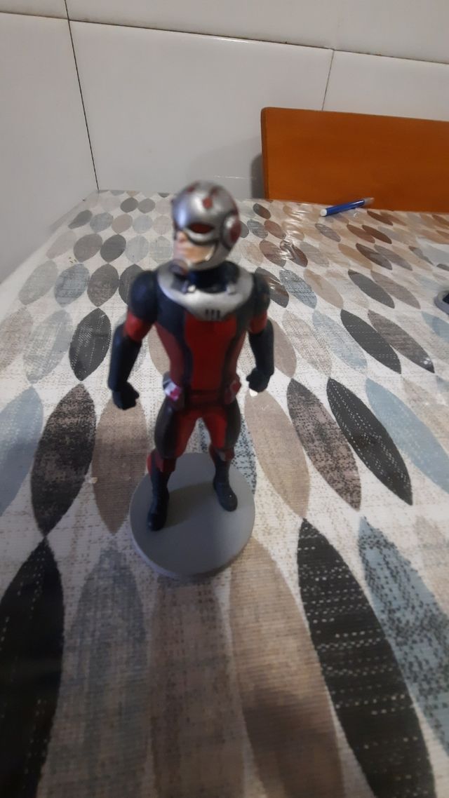 8 Figuras Marvel de 8 cm