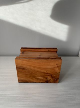 Caja fuerte de madera con trampa