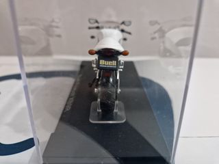 BUELL FIREBOLT XB9R A ESCALA