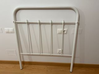 Cama Blanca  de forja de 90