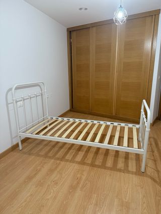Cama Blanca  de forja de 90