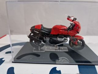 MOTO GUZZI V11 LE MANS A ESCALA