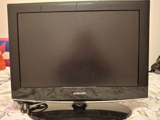TV Samsung 22" no HD