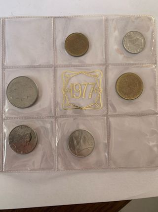 Monete in lira italiane anno 1977