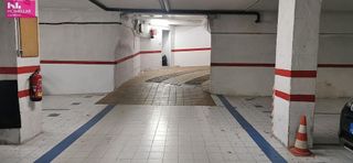 Garaje en venta en Calella