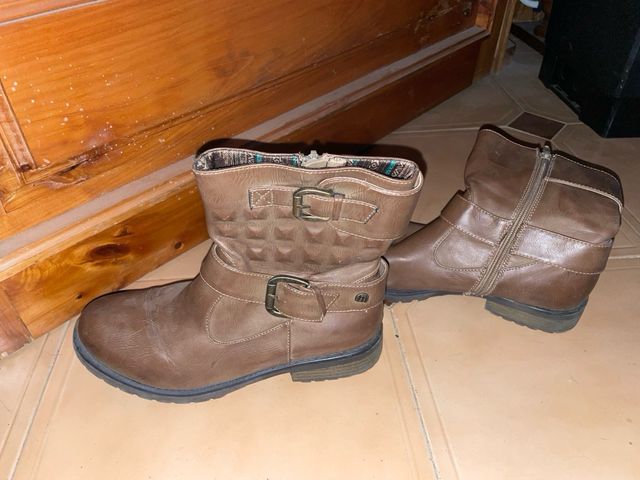Botines mustang marrones