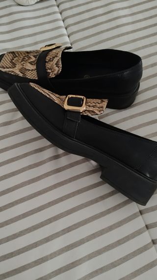 Zapatos originales y muy cómodos.