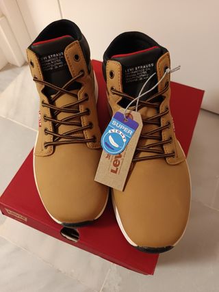 Botines Levis. Talla 38