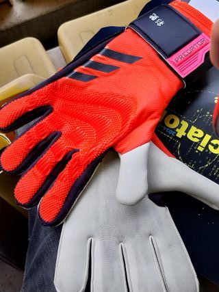 guanti match worn suzuki