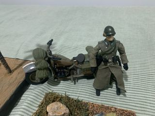 Tanque, vehículos y figuras militares