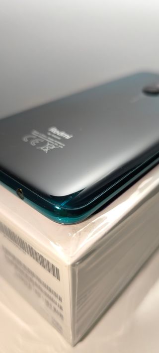 Teléfono móvil Xiaomi redmi note 8 pro.