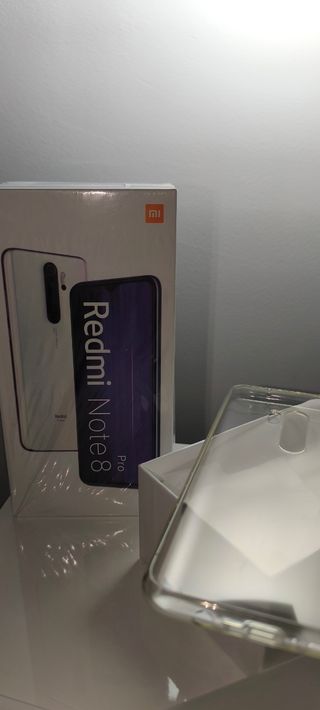 Teléfono móvil Xiaomi redmi note 8 pro.