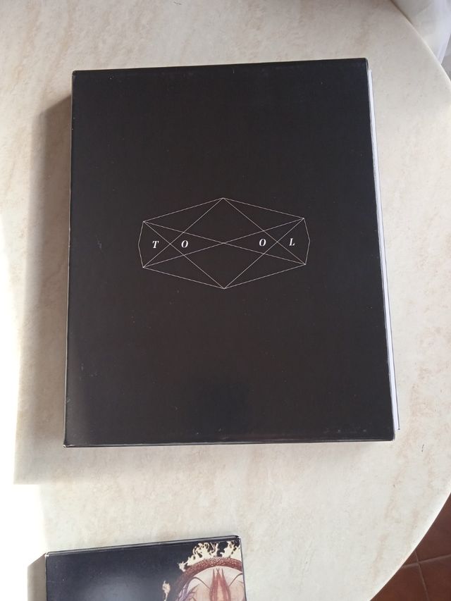 Tool revistas revolver coleccionismo