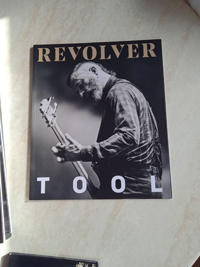 Tool revistas revolver coleccionismo