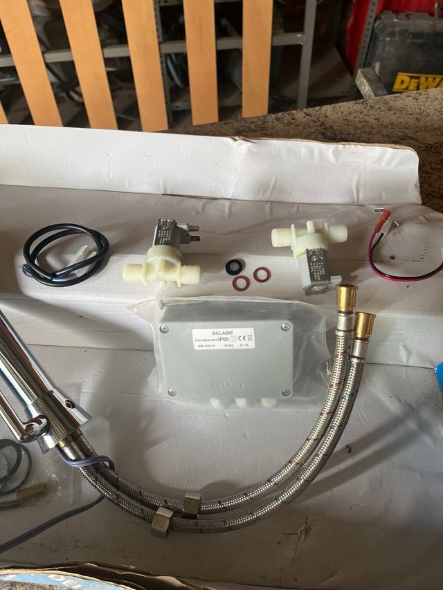 Grifo de lavabo automatico