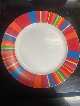 Platos y cuberteria a estrenar