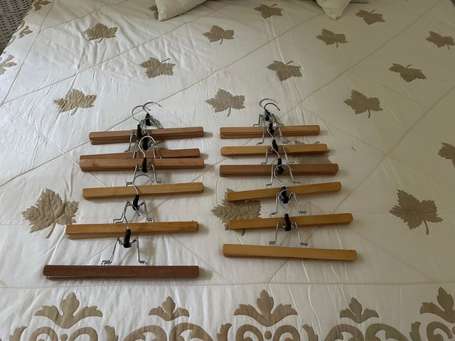 lote de 12 Perchas estupendas!