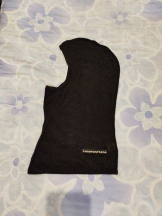 Sotto casco passamontagna