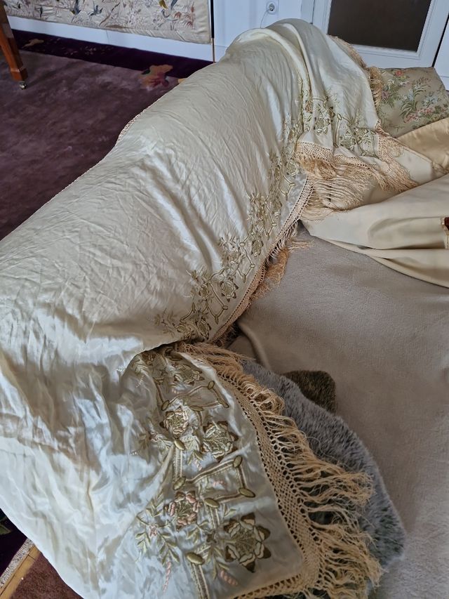 Chal mantón seda bordada antiguo c1900