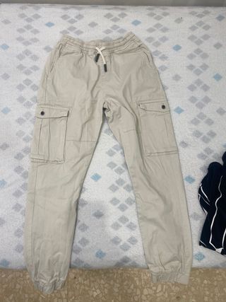 Pantalón cargo